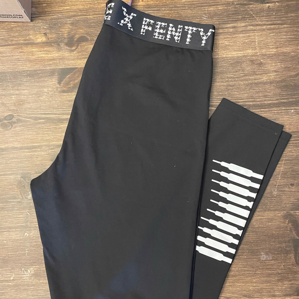 XL Savage X Fenty Forever Savage Jersey Legging - Color: Caviar Black